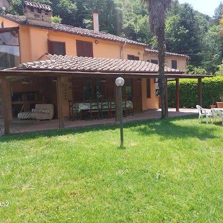 Appartement Al Lago Nel Verde à Piediluco Extérieur photo