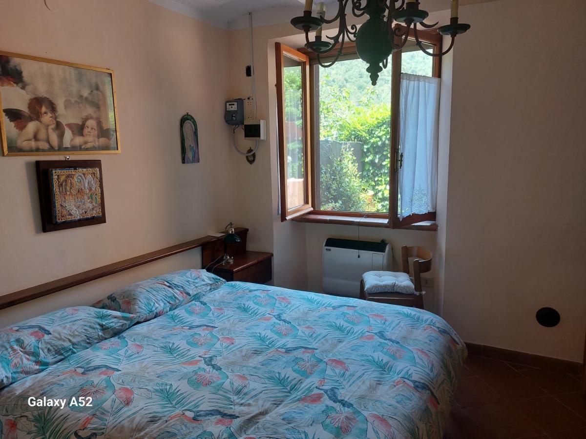 Appartement Al Lago Nel Verde à Piediluco Extérieur photo